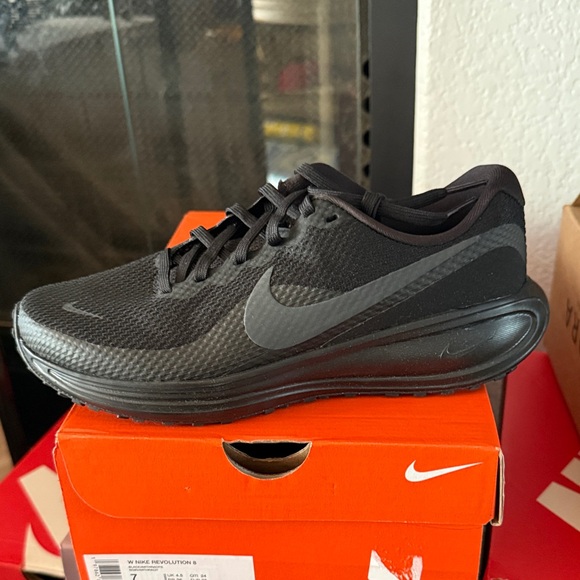 Nike Shoes - Nike WoMen's Black Athletic Sneakers